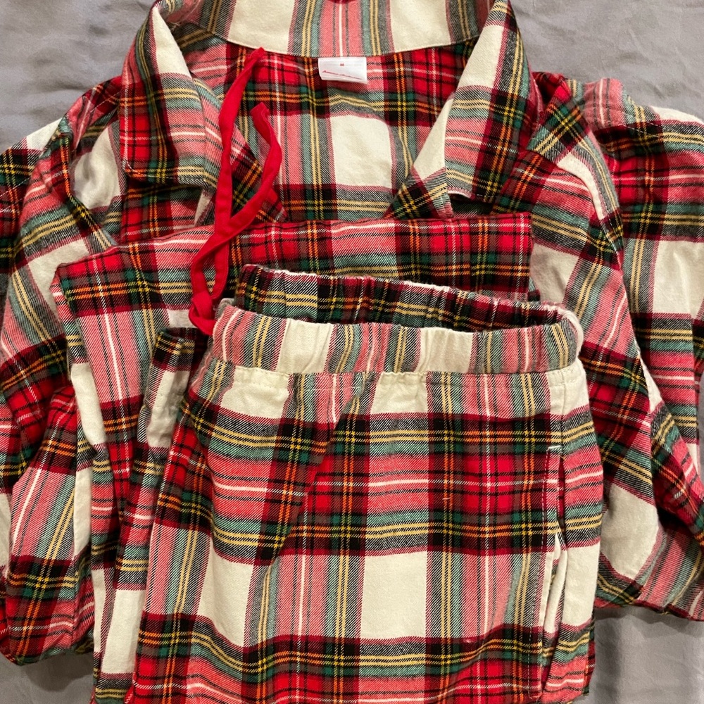 Hanna Andersson Red and White Plaid Pajama Set